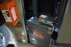 [キハ40 2047〔広ヒロ〕　運賃箱（9241D　快速「三段峡観光号」車内にて　可部線　広島　広島県広島市松原町）]